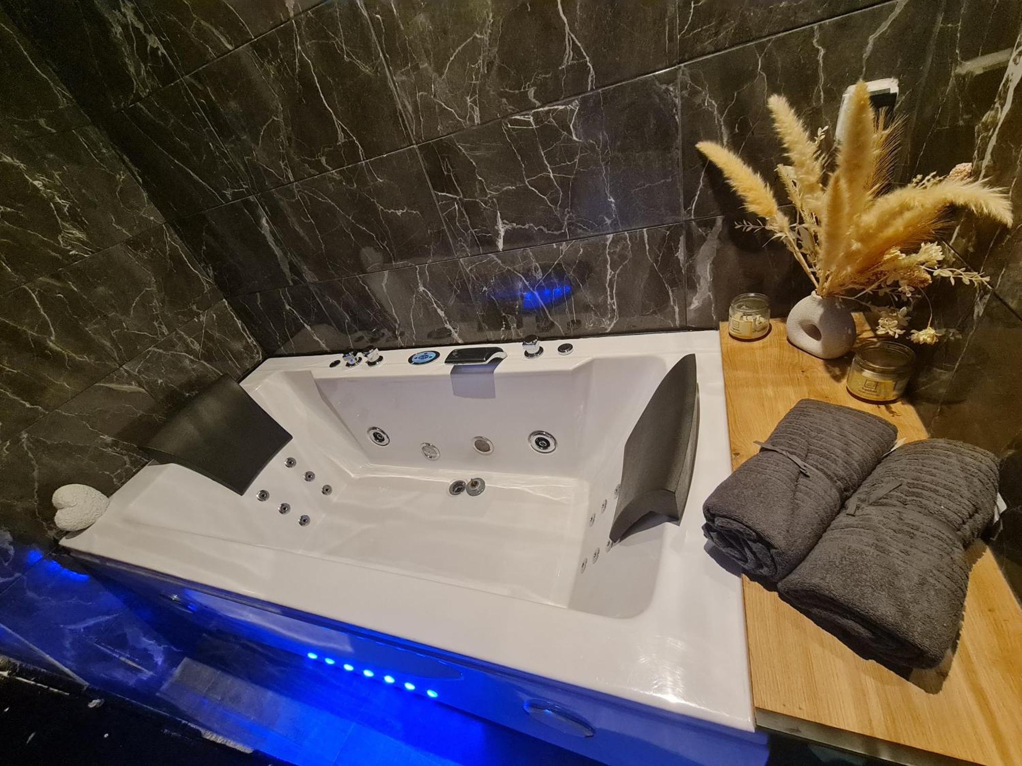 Love Room Spa Jacuzzi Lyon Exterior foto